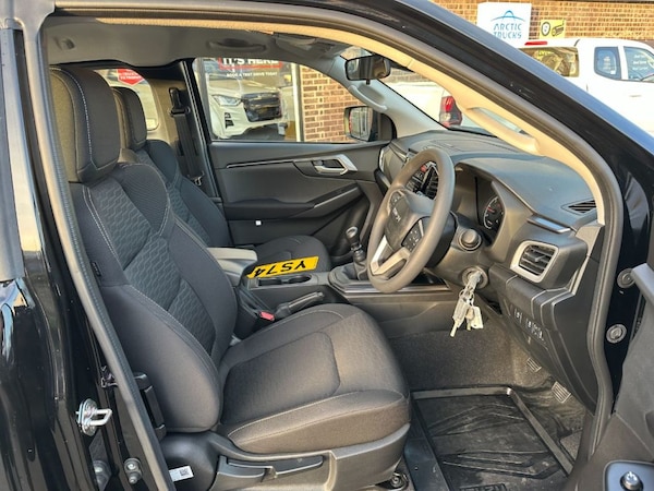 Used Isuzu D-Max 2024 for sale - 73538469: Photo 10