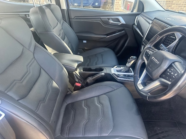 Used Isuzu D-Max 2024 for sale - 74602284: Photo 9