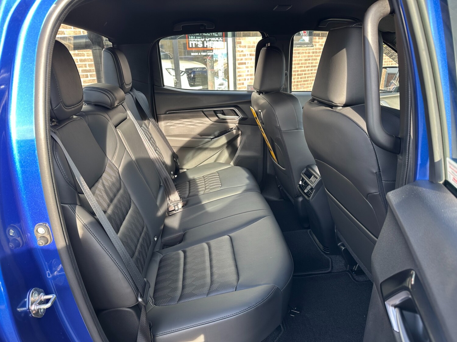 Used Isuzu D-Max for sale - 73688629: Photo 20