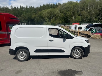 Used Vauxhall Combo 2024 for sale - 79320577: Photo