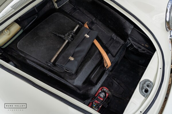 Used Porsche 356 1936 for sale - 74892768: Photo 67