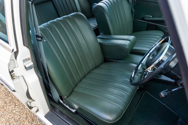 Used Mercedes-Benz 280 1972 for sale - 74892743: Photo 11
