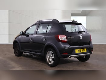 Used Dacia Sandero Stepway 2015 for sale - 78700871: Photo