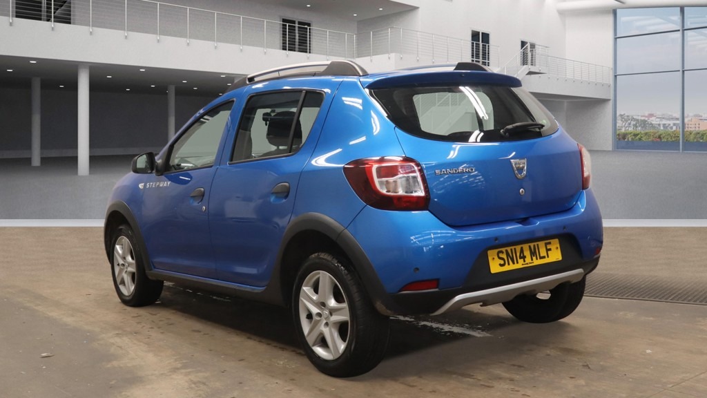 Used Dacia Sandero Stepway 2014 for sale - 77937324: Photo 3