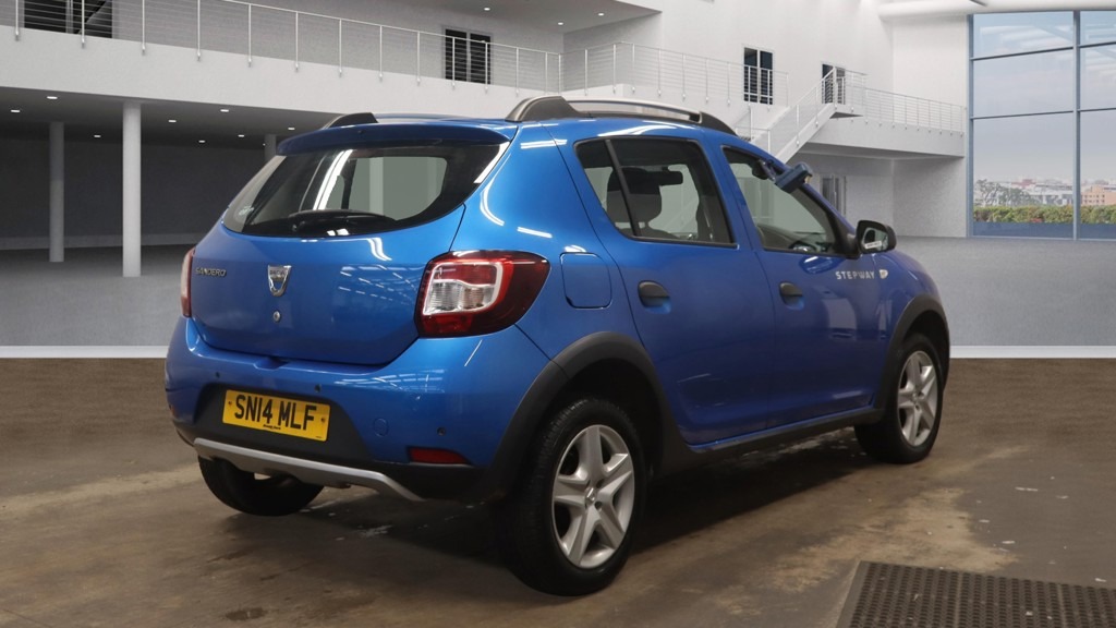 Used Dacia Sandero Stepway 2014 for sale - 77937324: Photo 4