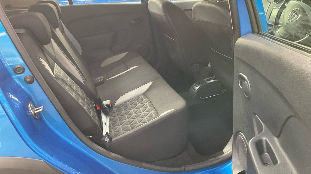 Used Dacia Sandero Stepway 2014 for sale - 77937324: Photo 8