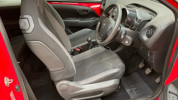 Used Peugeot 108 2015 for sale - 74656384: Photo 9