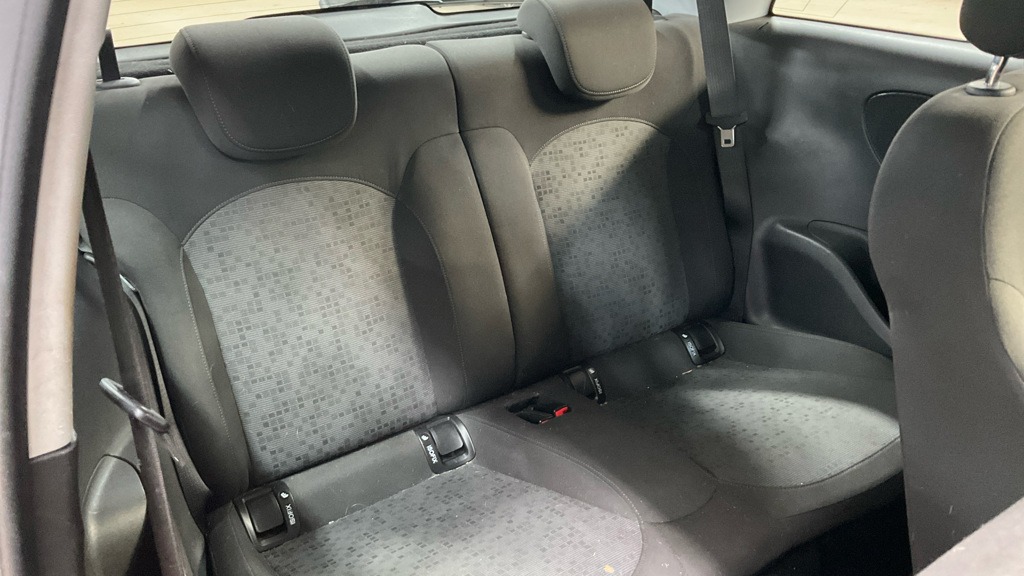 Used Vauxhall ADAM 2014 for sale - 78028979: Photo 5