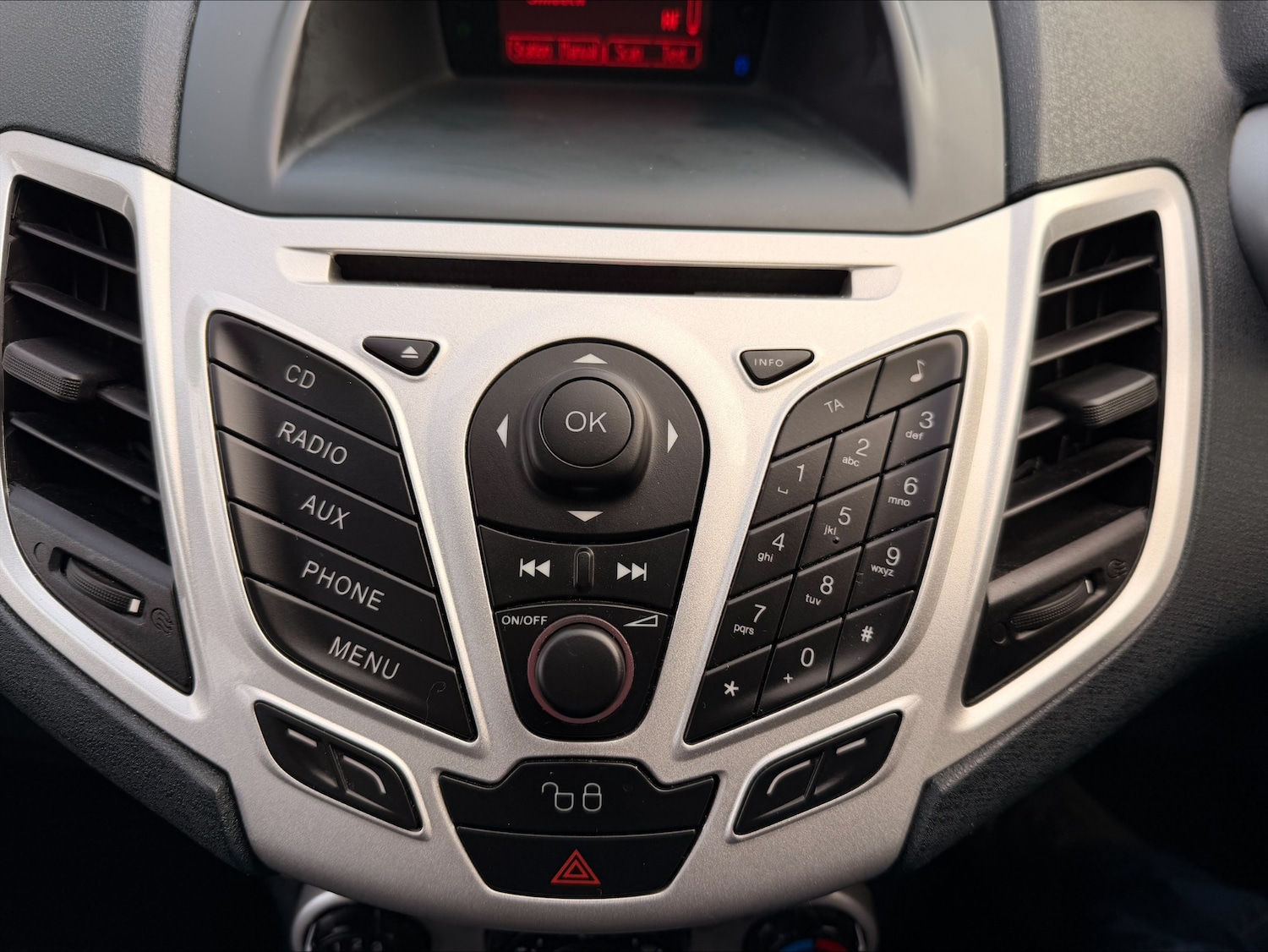 Used Ford Fiesta 2012 for sale - 76518038: Photo 23