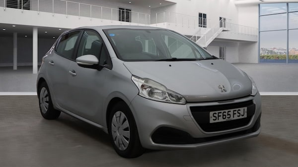Used Peugeot 208 2015 for sale - 74635585: Photo 2