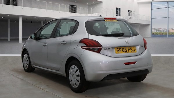 Used Peugeot 208 2015 for sale - 74635585: Photo 4