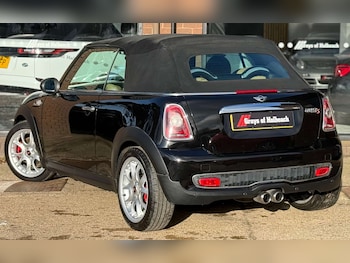 Used MINI Convertible 2009 for sale - 76665407: Photo