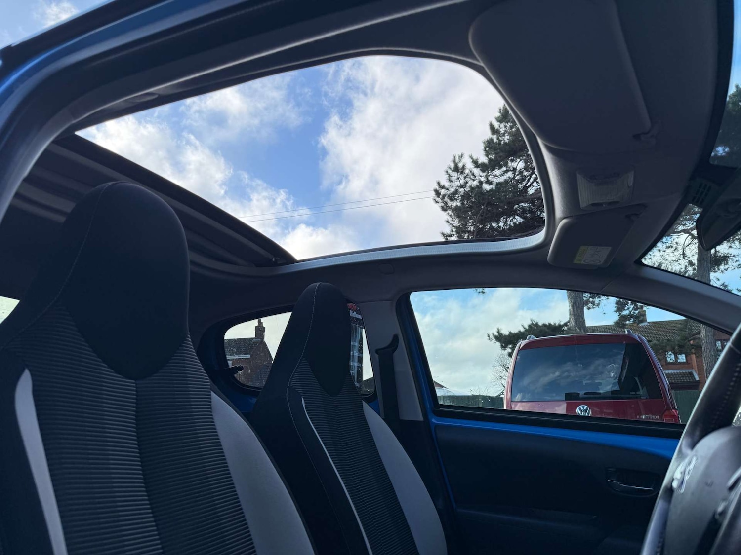 Used Peugeot 108 2015 for sale - 76757119: Photo 16