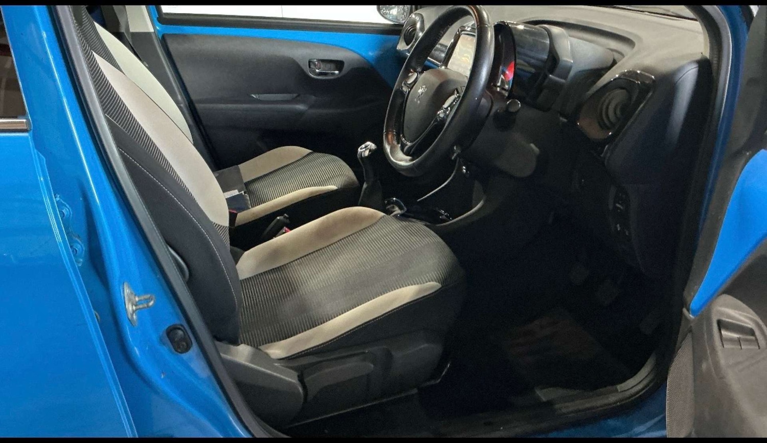 Used Peugeot 108 2015 for sale - 76757119: Photo 8