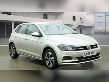 Used Volkswagen Polo 2019 for sale - 77545000: Photo