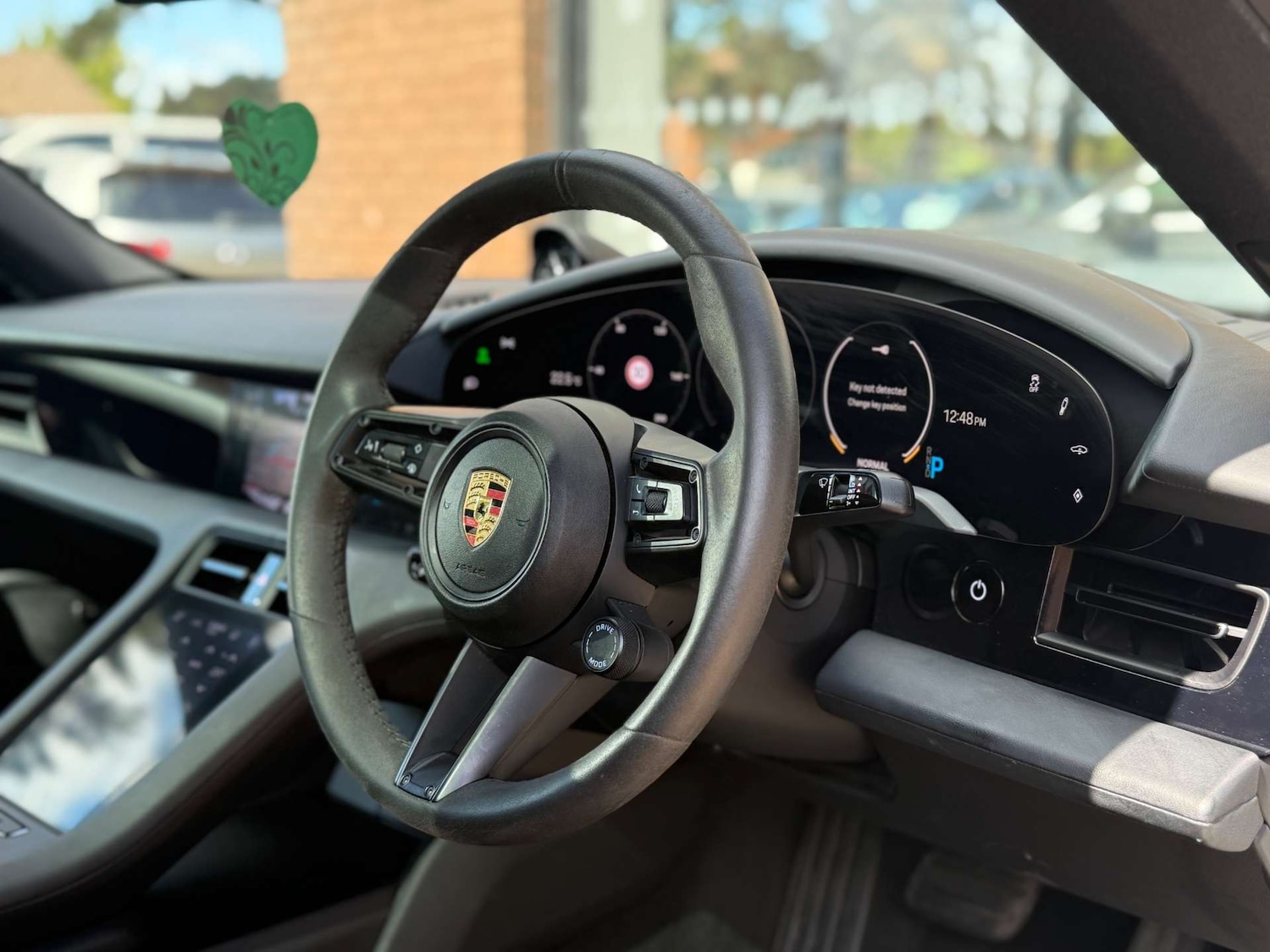 Used Porsche Taycan 2021 for sale - 76848478: Photo 14