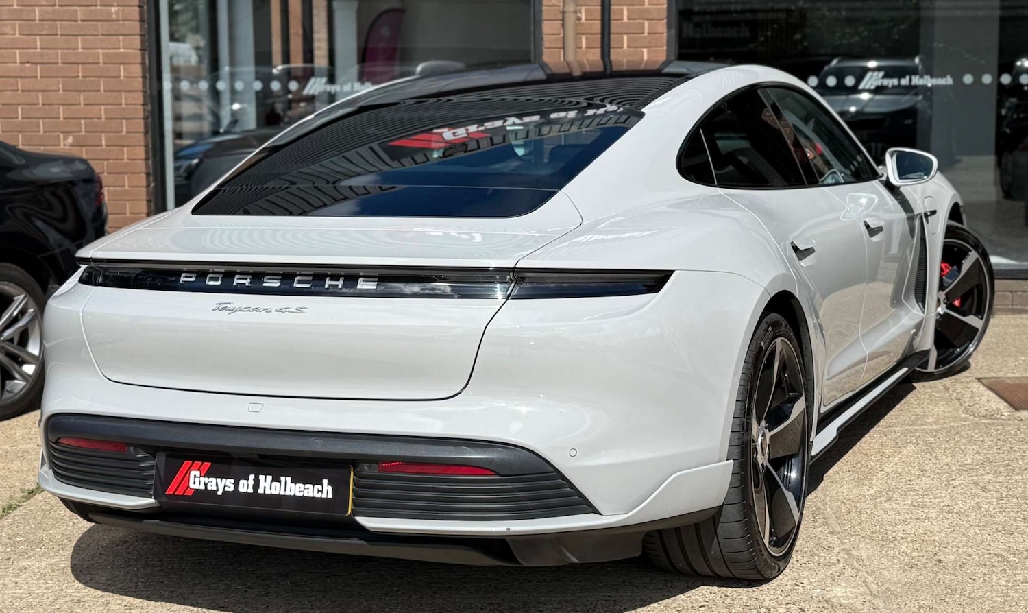 Used Porsche Taycan 2021 for sale - 76848478: Photo 6