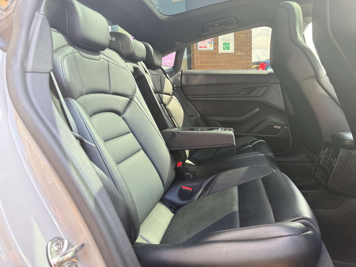 Used Porsche Taycan 2021 for sale - 76848478: Photo 8