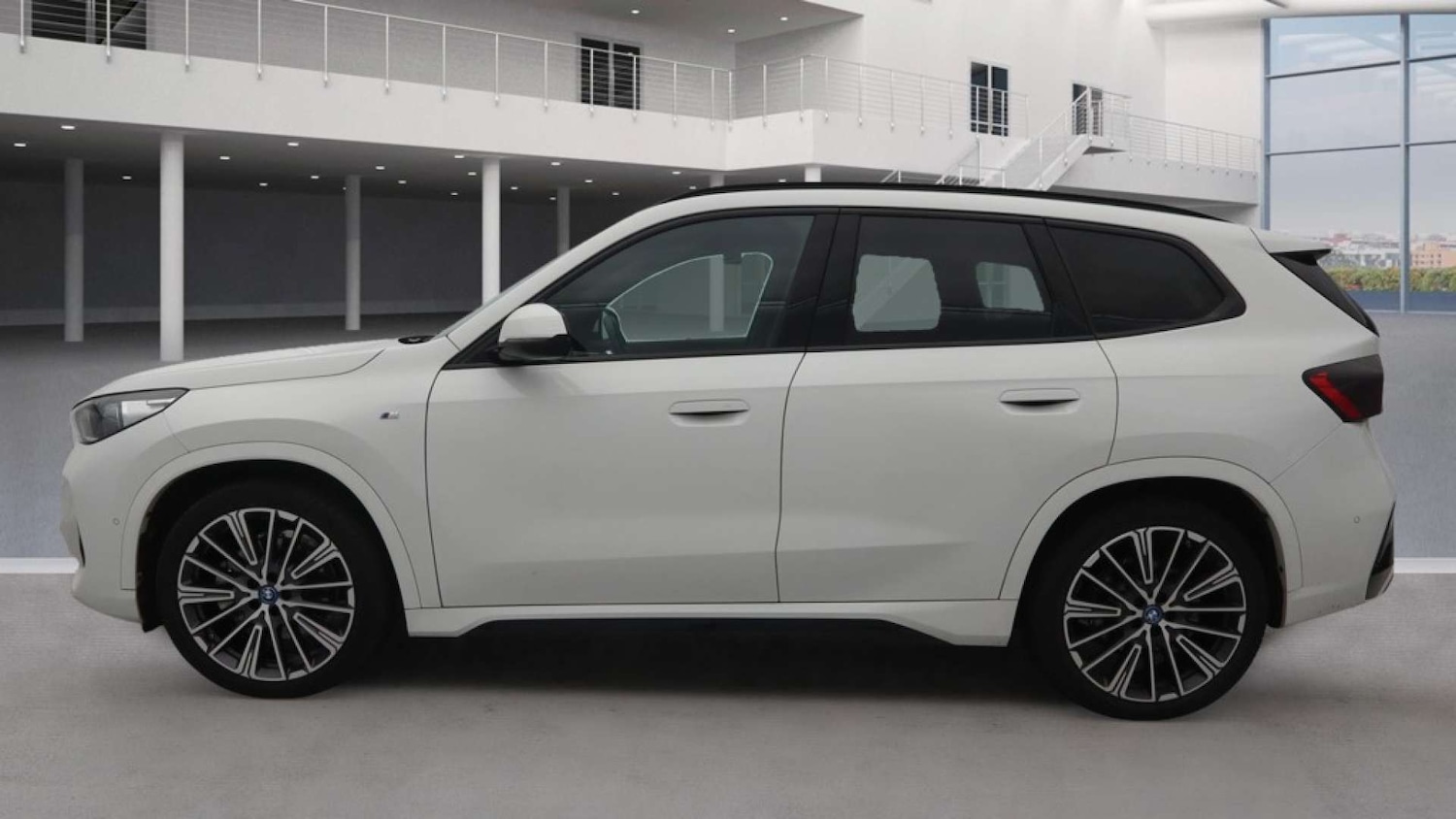 Used BMW iX1 2023 for sale - 77086081: Photo 6