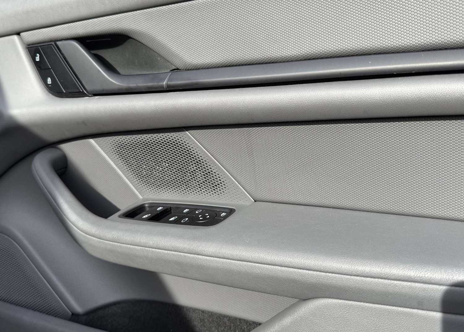 Used Porsche Taycan 2022 for sale - 76602154: Photo 22