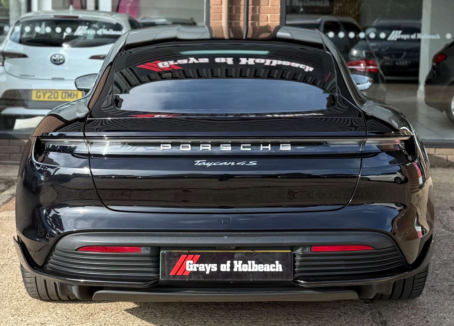 Used Porsche Taycan 2022 for sale - 76602154: Photo 5