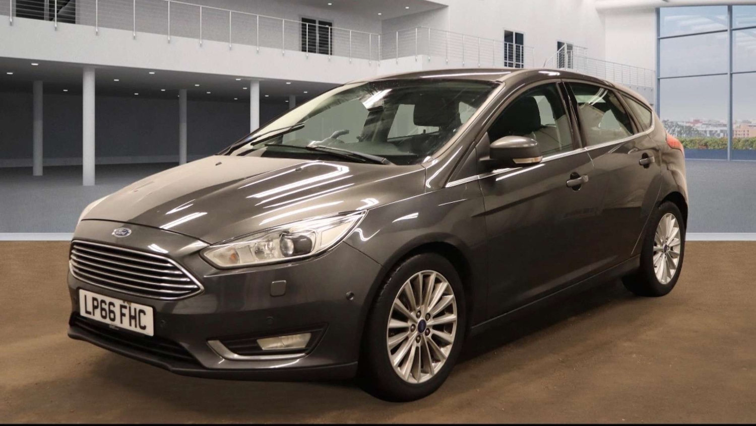 Used Ford Focus 2017 for sale - 77780986: Photo 2