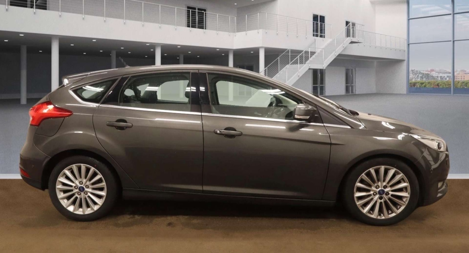 Used Ford Focus 2017 for sale - 77780986: Photo 3