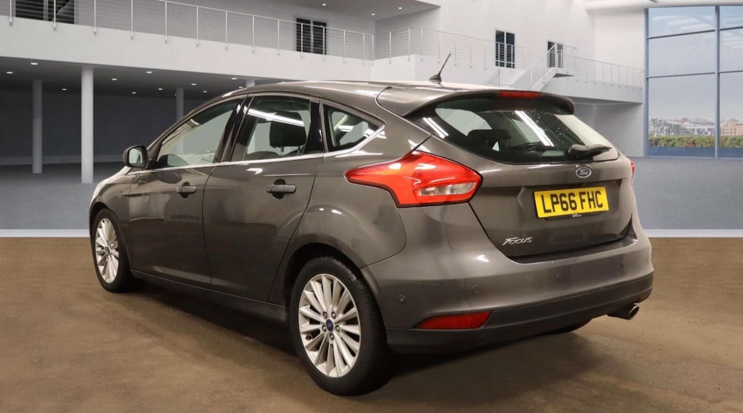 Used Ford Focus 2017 for sale - 77780986: Photo 4