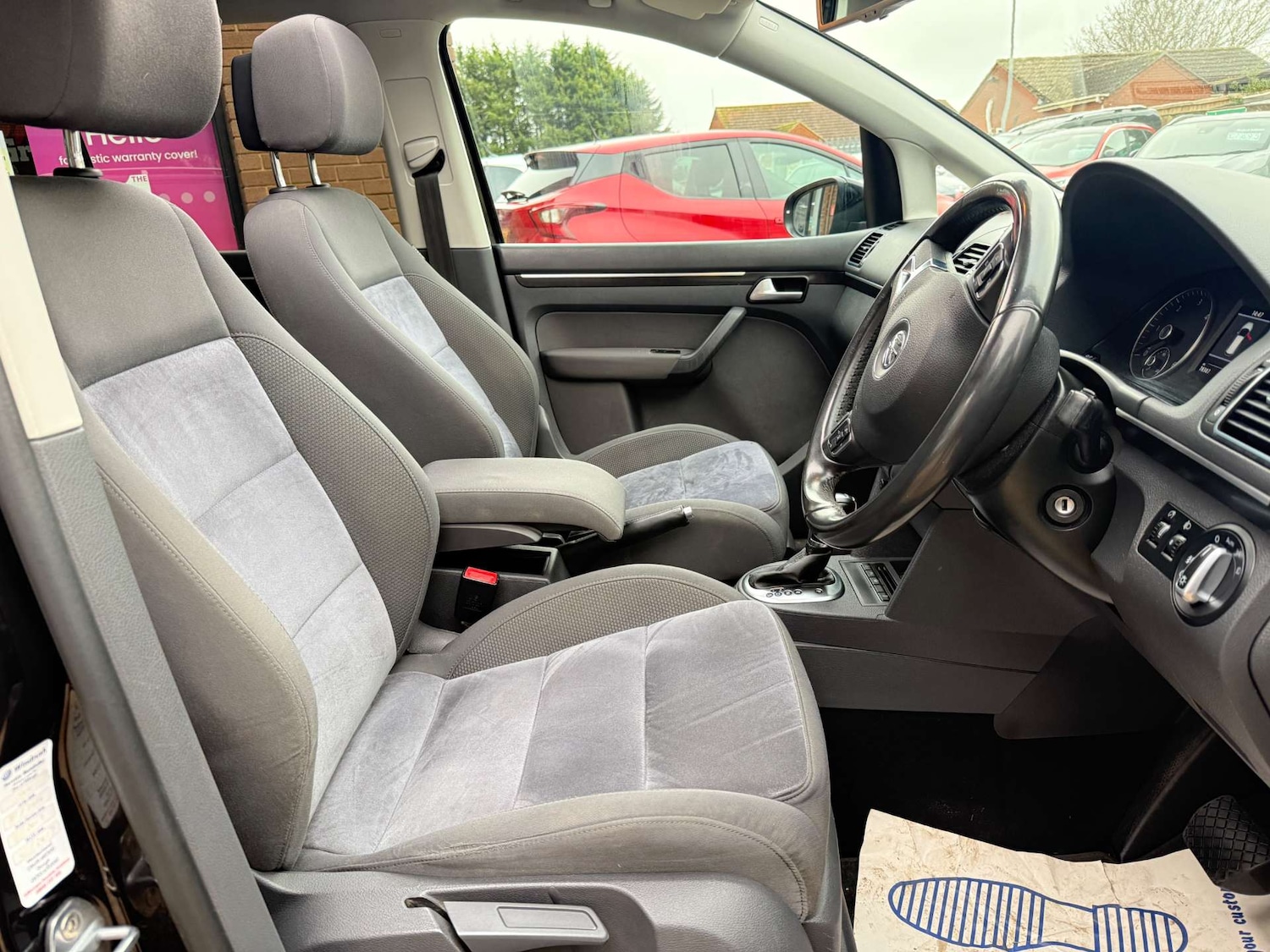 Used Volkswagen Touran 2014 for sale - 76533596: Photo 7