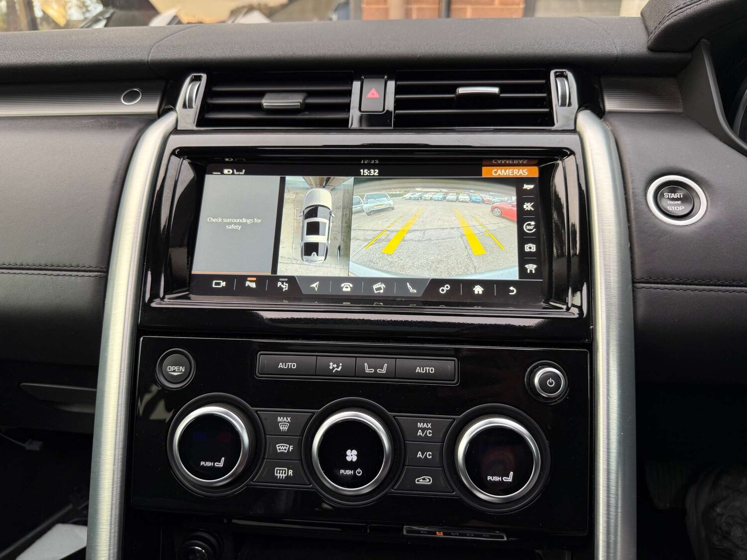 Used Land Rover Discovery 2017 for sale - 76412604: Photo 30