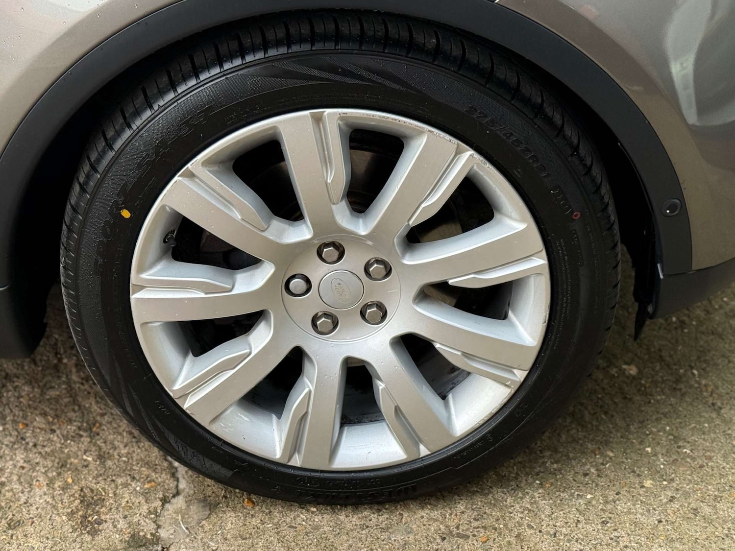 Used Land Rover Discovery 2017 for sale - 76412604: Photo 33