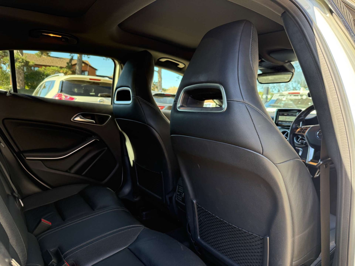 Used Mercedes-Benz GLA 2015 for sale - 76105301: Photo 14