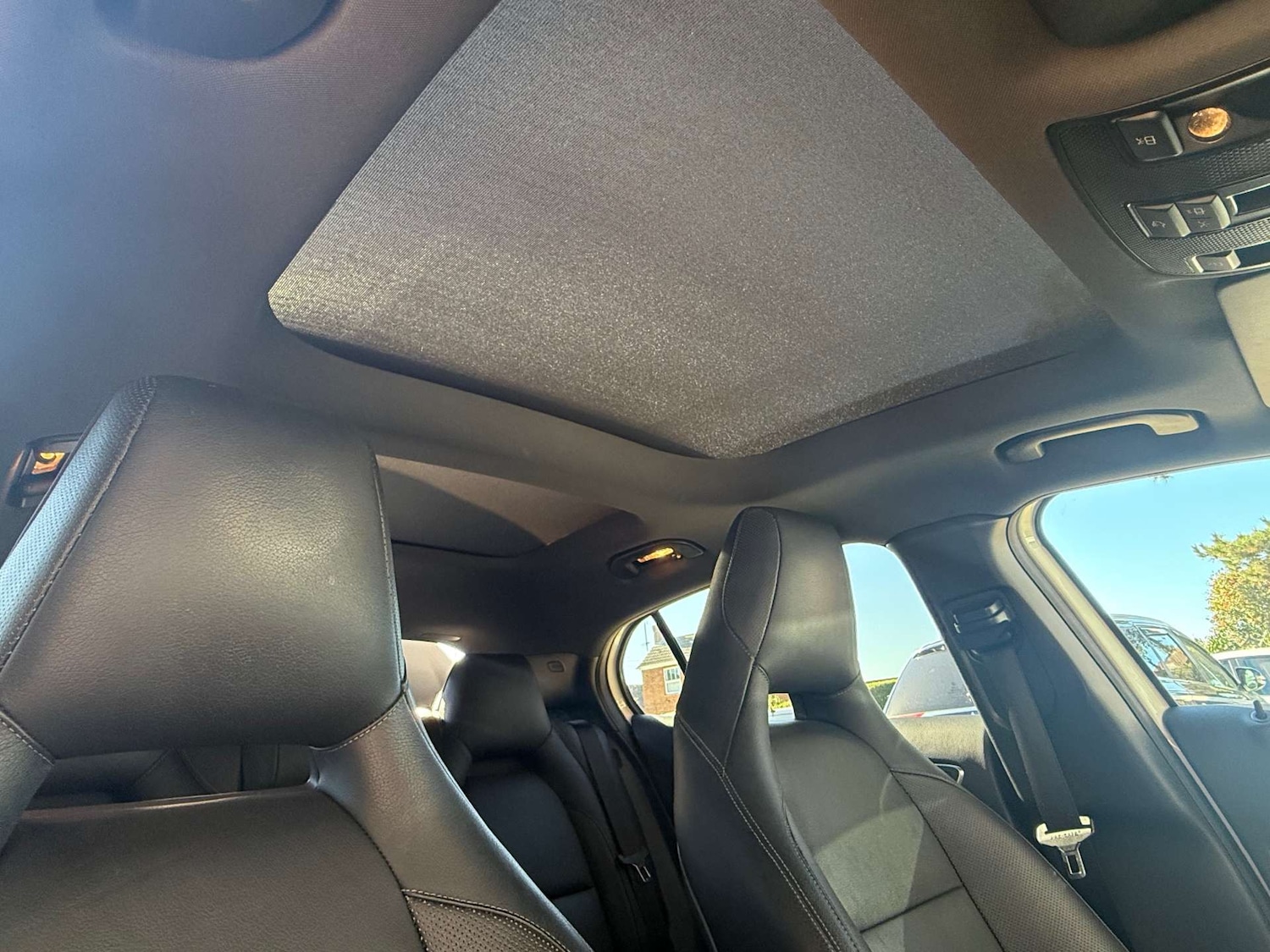 Used Mercedes-Benz GLA 2015 for sale - 76105301: Photo 17