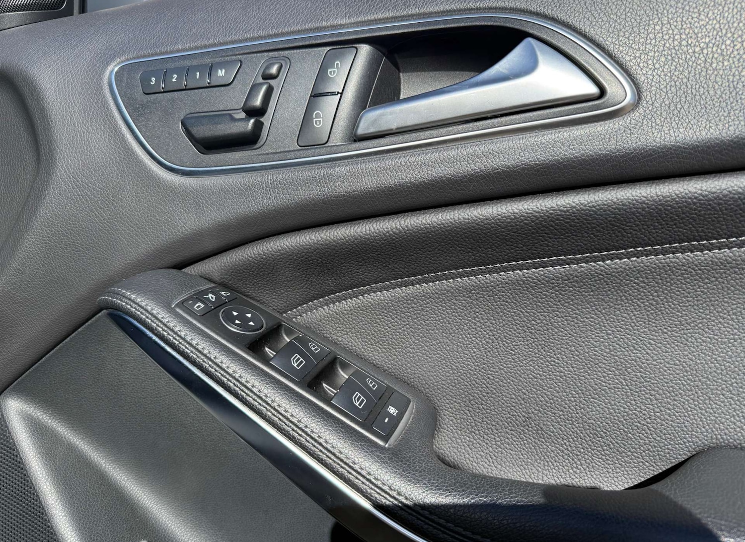 Used Mercedes-Benz GLA 2015 for sale - 76105301: Photo 21