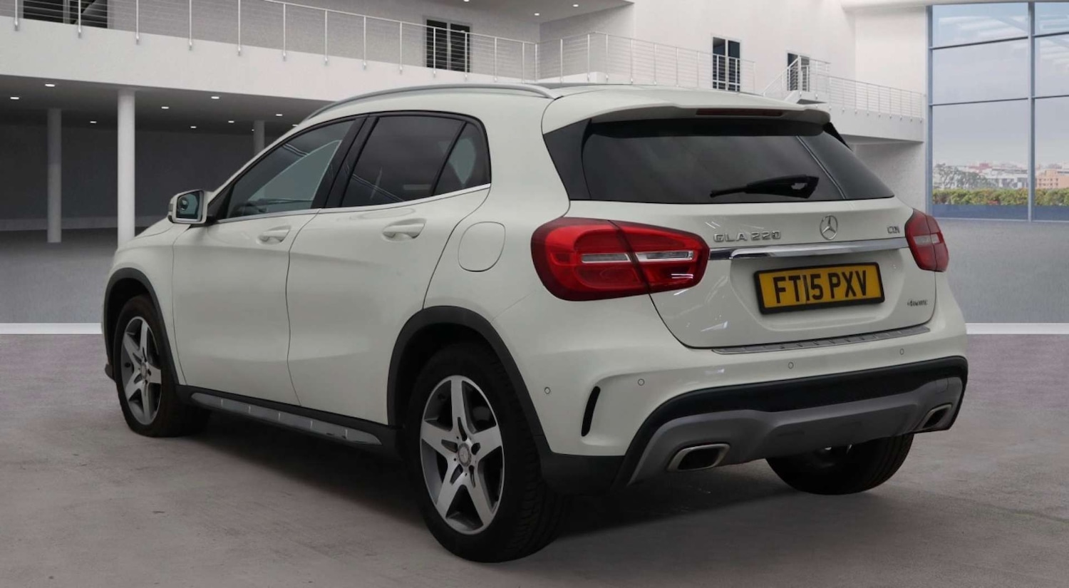 Used Mercedes-Benz GLA 2015 for sale - 76105301: Photo 3