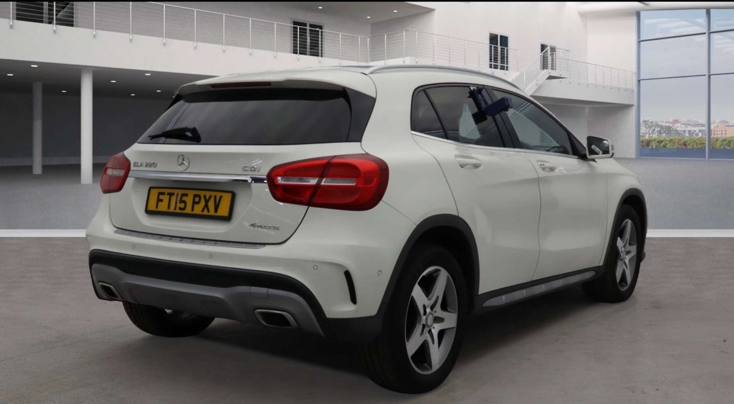 Used Mercedes-Benz GLA 2015 for sale - 76105301: Photo 4