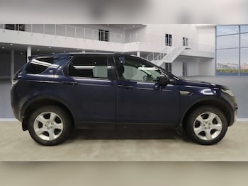 Used Land Rover Discovery Sport 2017 for sale - 77916424: Photo