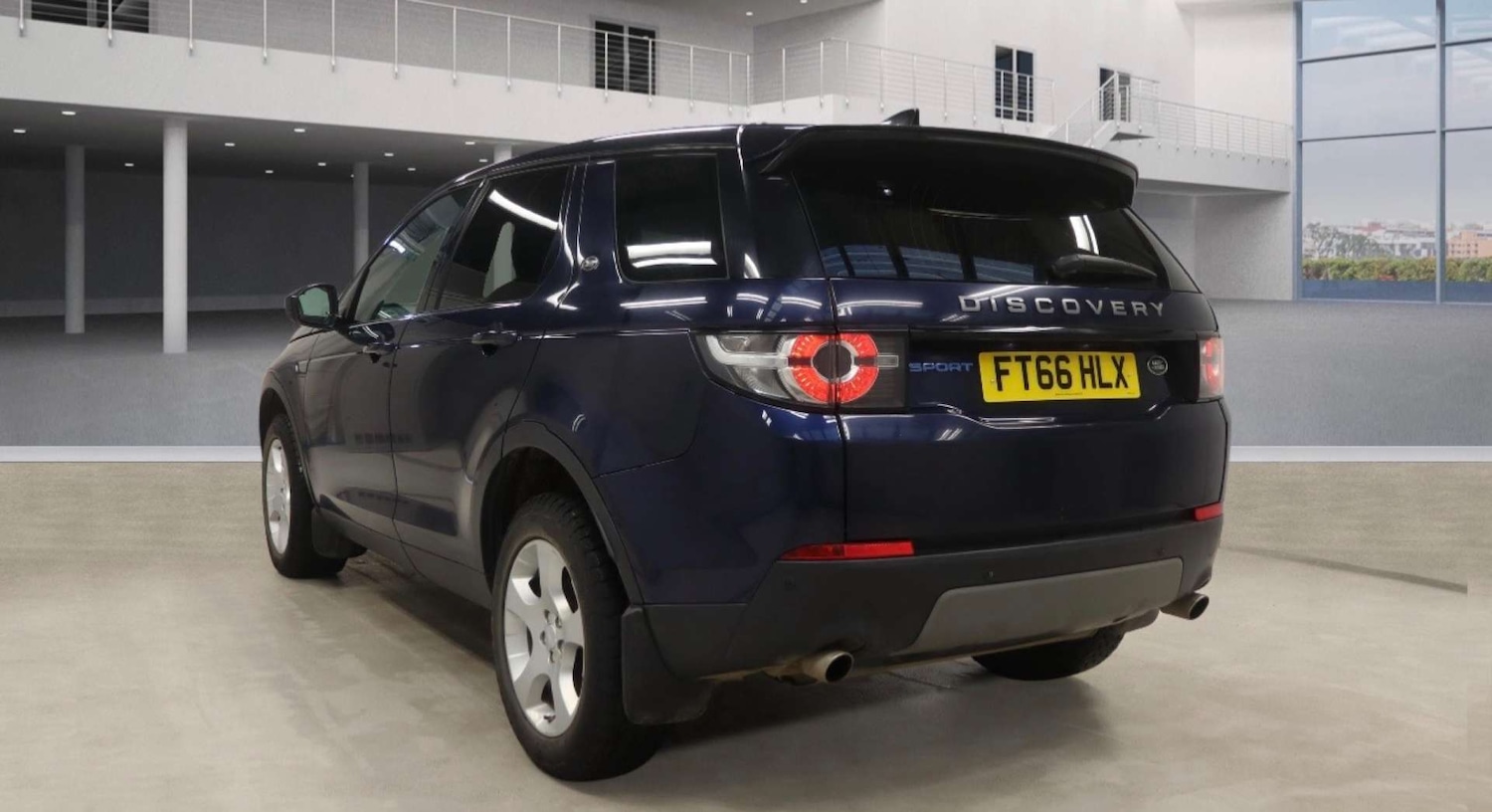 Used Land Rover Discovery Sport 2017 for sale - 77916424: Photo 4
