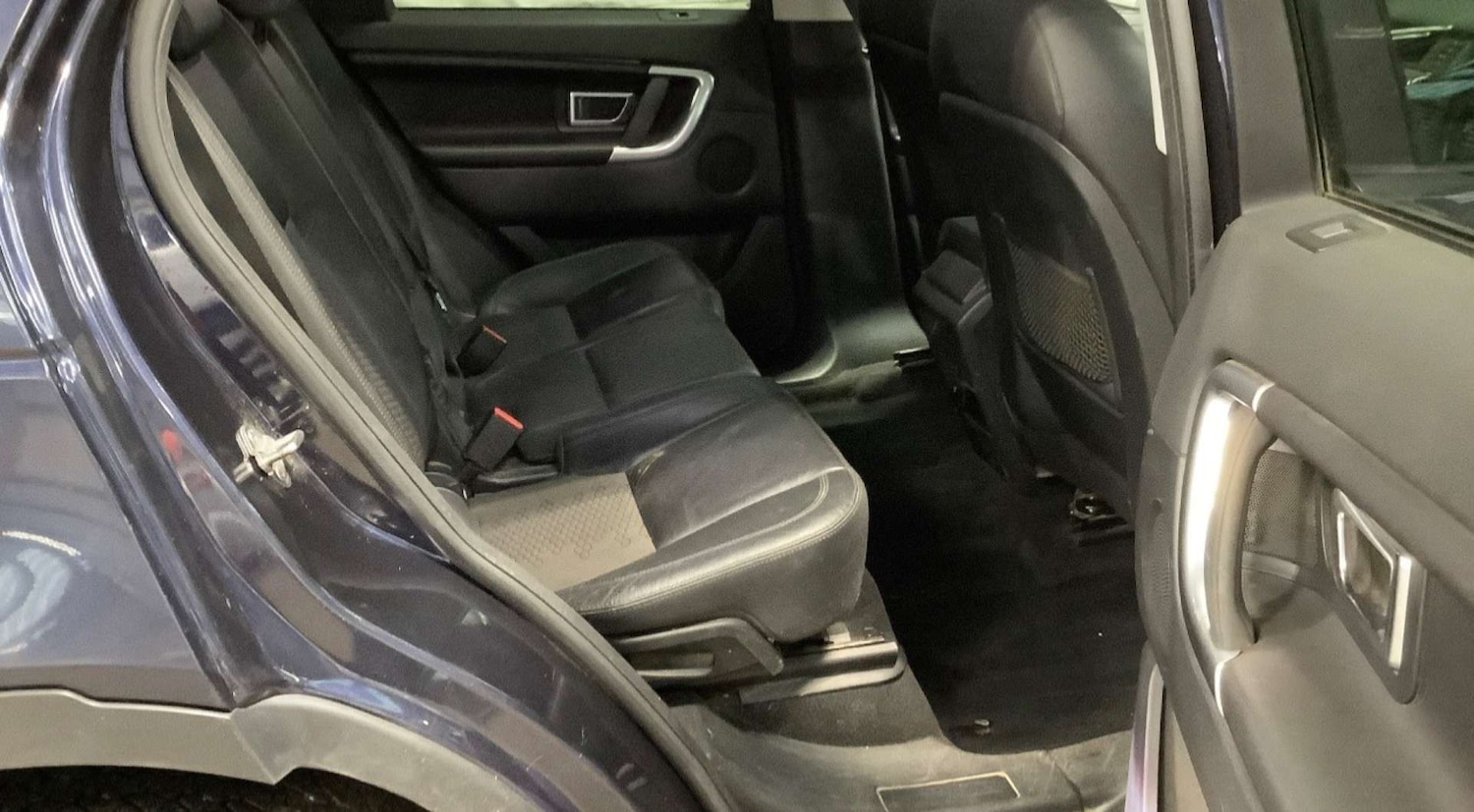 Used Land Rover Discovery Sport 2017 for sale - 77916424: Photo 8