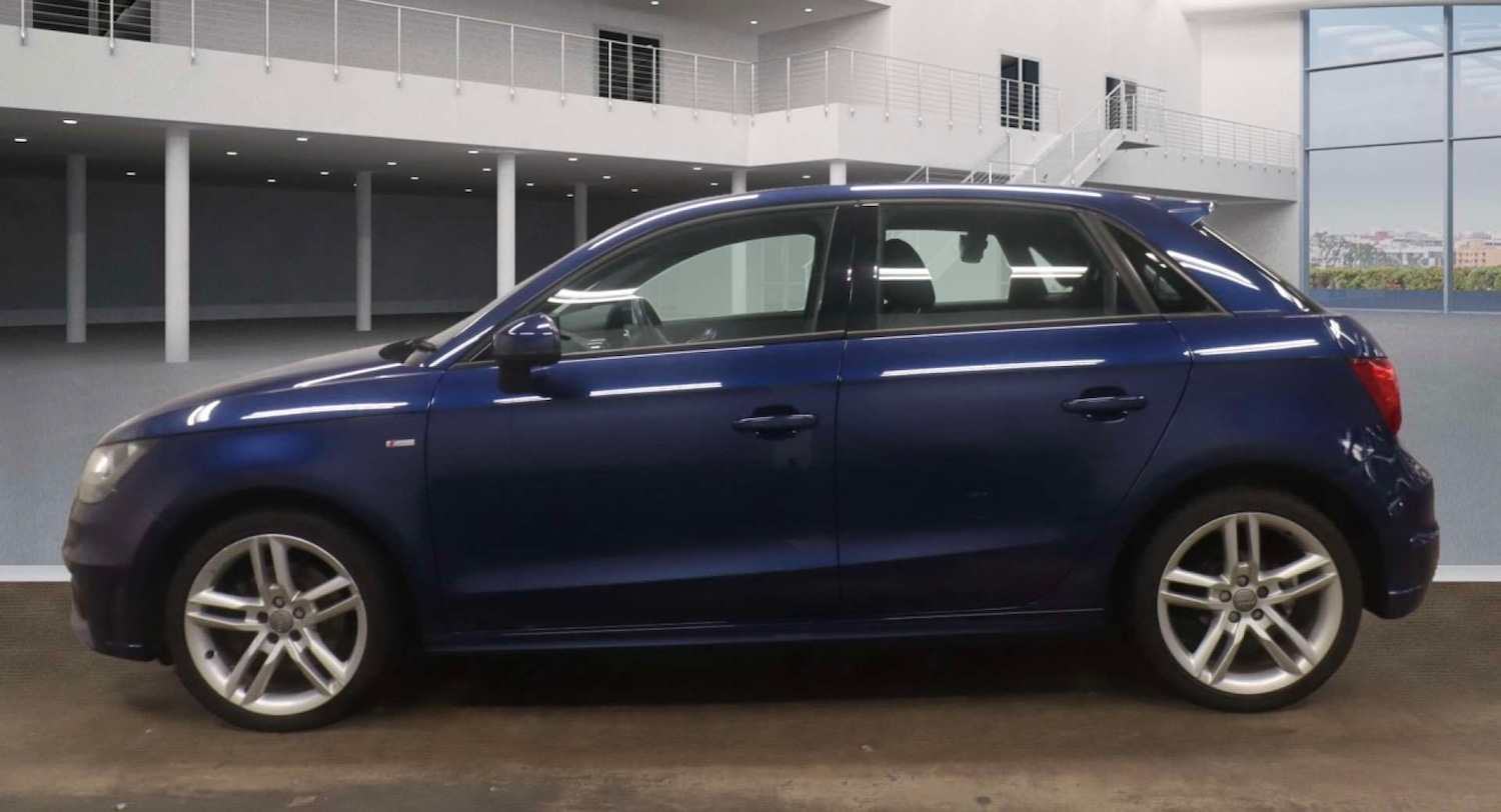 Used Audi A1 2013 for sale - 76402679: Photo 5