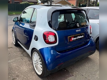 Used smart fortwo 2015 for sale - 78658985: Photo