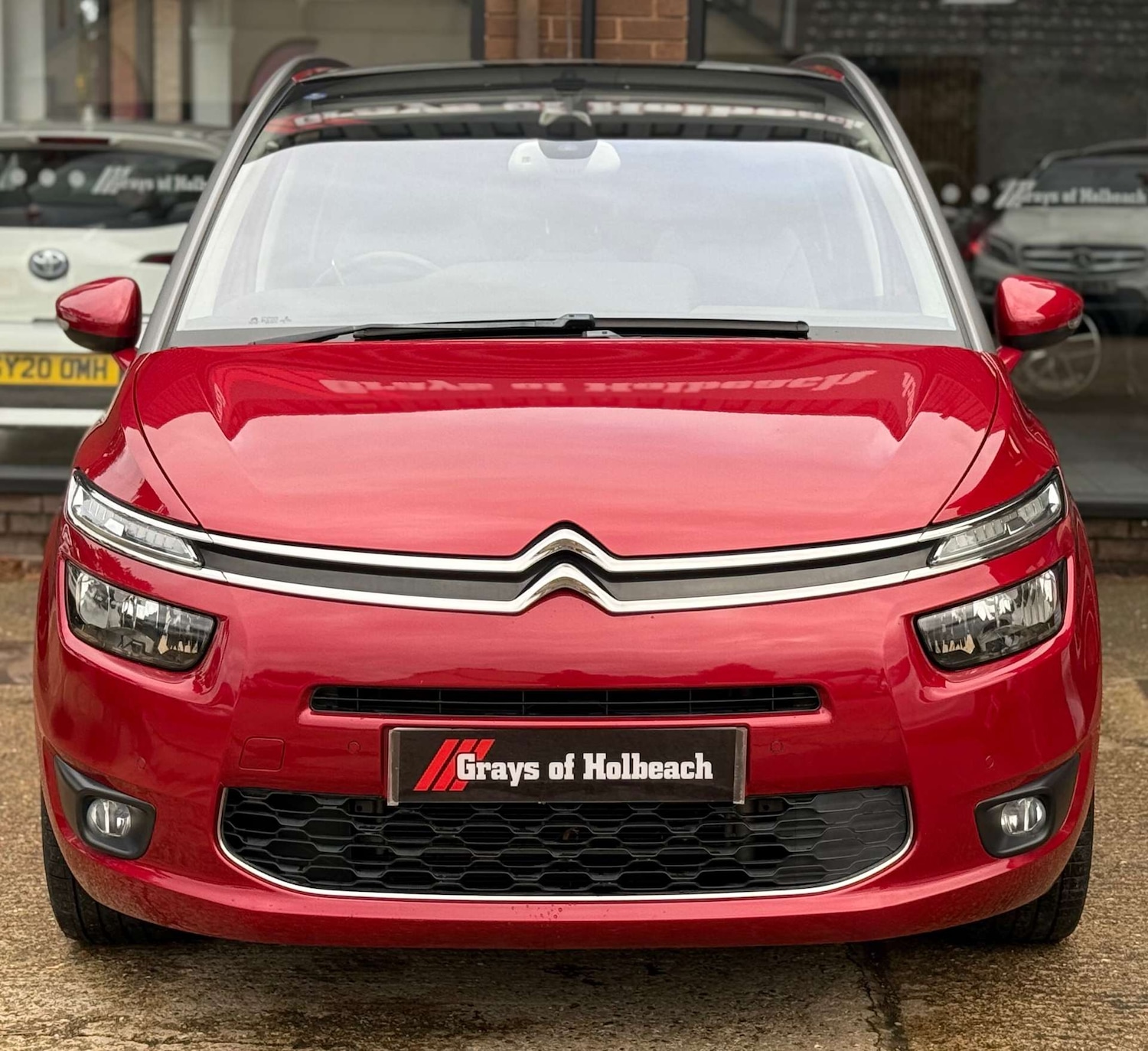 Used Citroen C4 Picasso 2015 for sale - 76427167: Photo 2