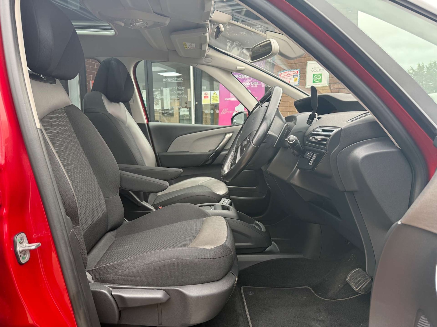 Used Citroen C4 Picasso 2015 for sale - 76427167: Photo 7