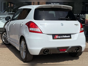 Used Suzuki Swift 2014 for sale - 79393337: Photo