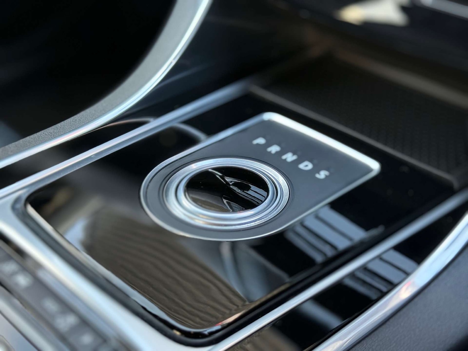 Used Jaguar XE 2016 for sale - 76567738: Photo 12