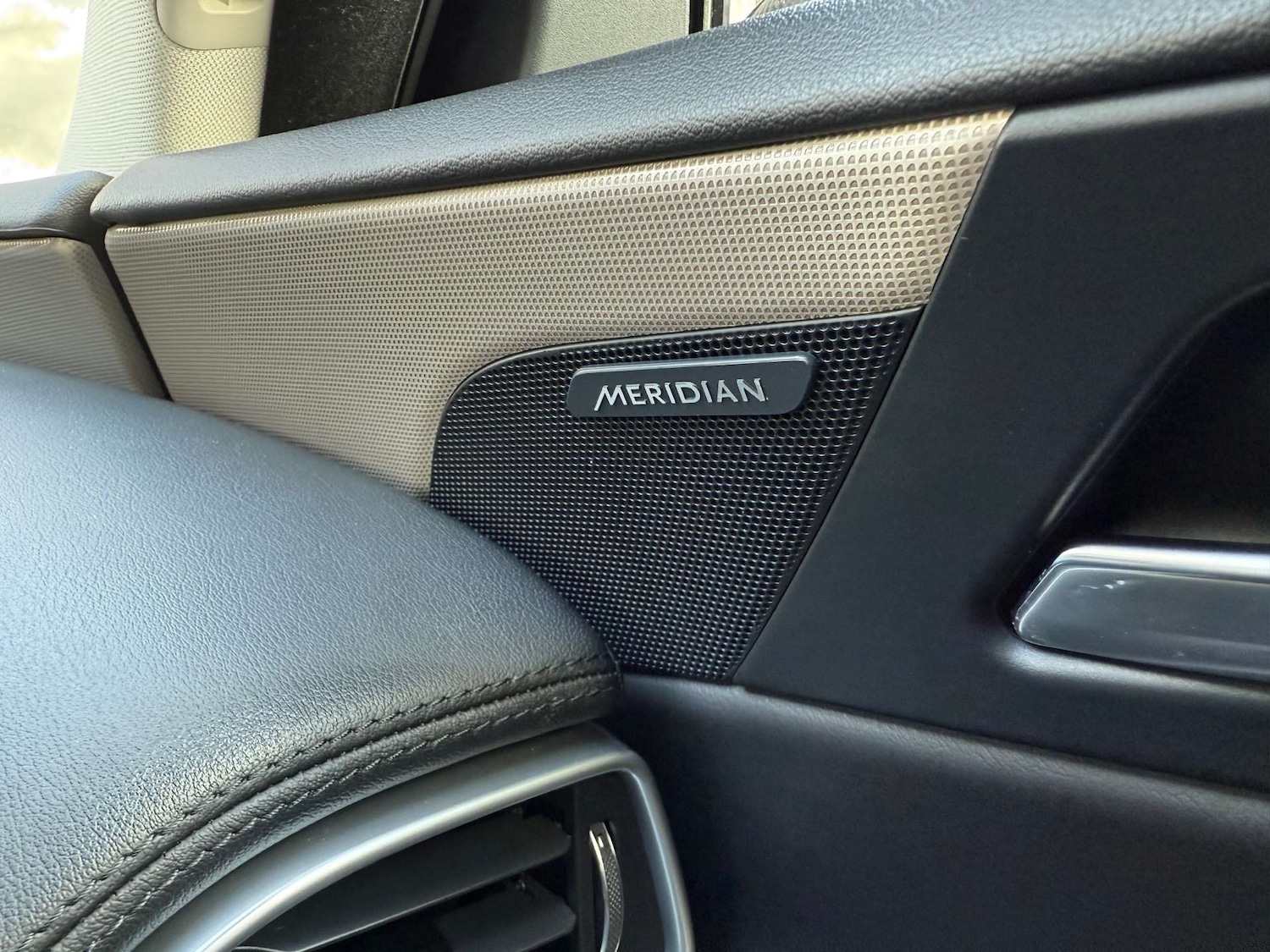 Used Jaguar XE 2016 for sale - 76567738: Photo 17