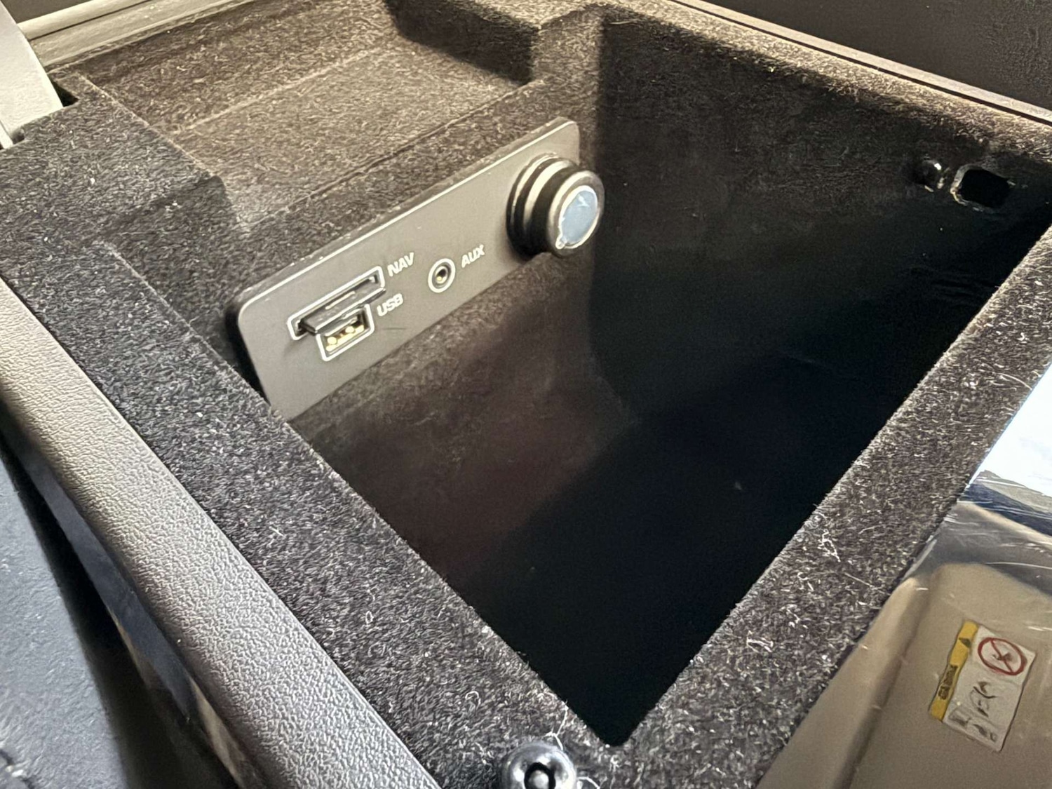 Used Jaguar XE 2016 for sale - 76567738: Photo 18