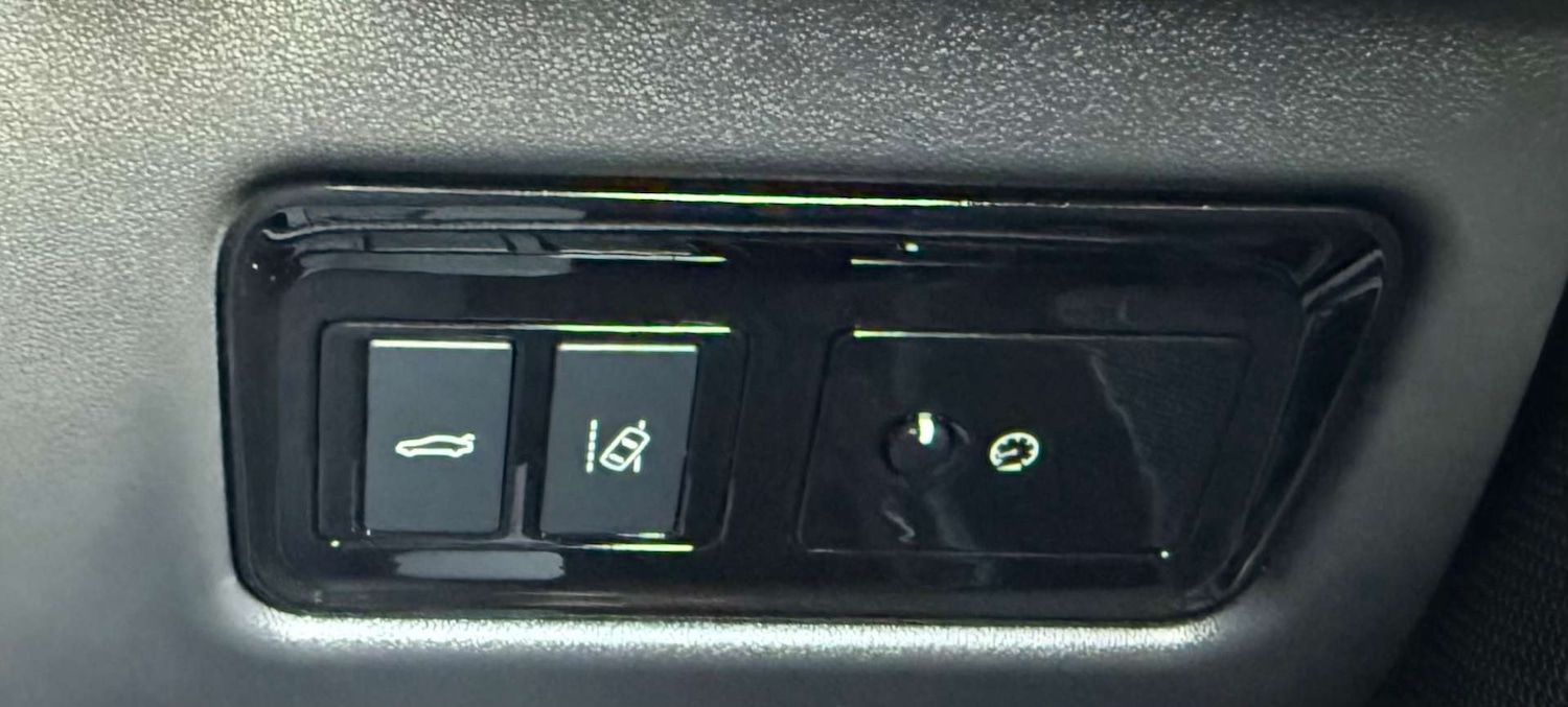 Used Jaguar XE 2016 for sale - 76567738: Photo 19