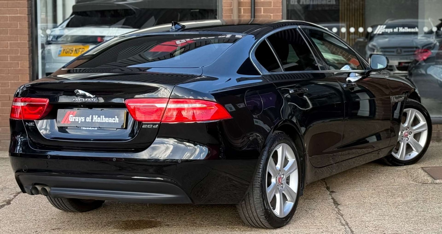 Used Jaguar XE 2016 for sale - 76567738: Photo 6