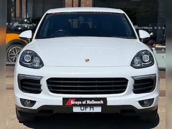 Used Porsche Cayenne 2024 for sale - 78370336: Photo